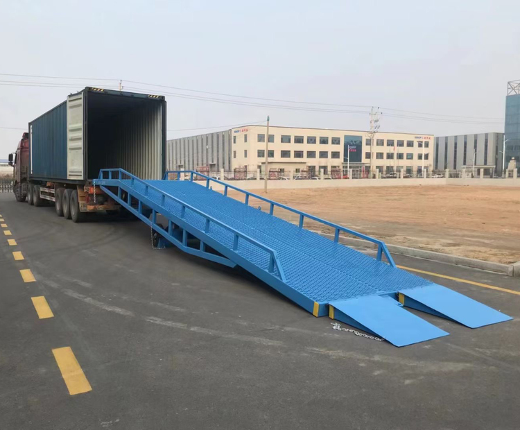 移動式登車橋 移動式登車橋